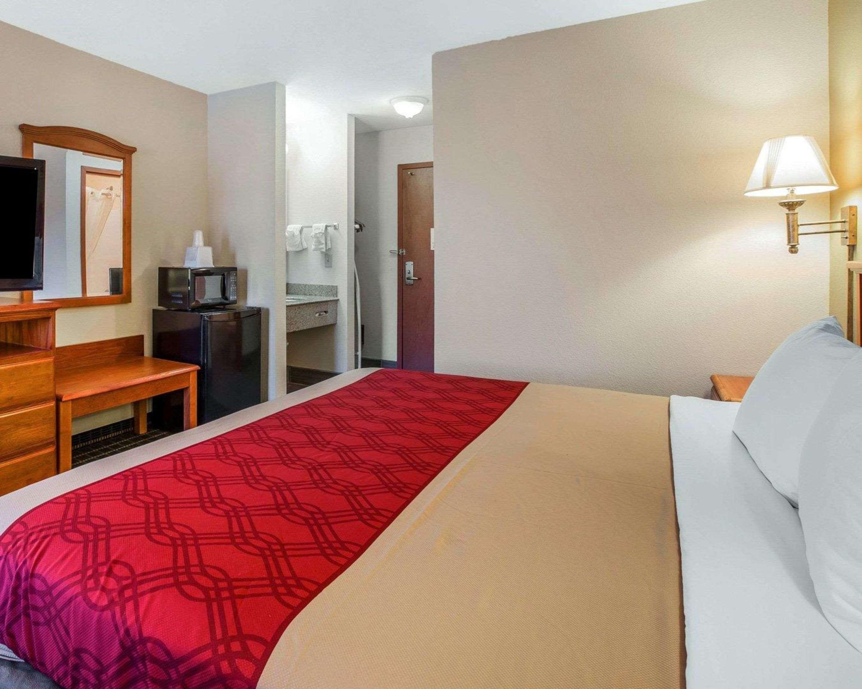 Econo Lodge Brunswick Buitenkant foto
