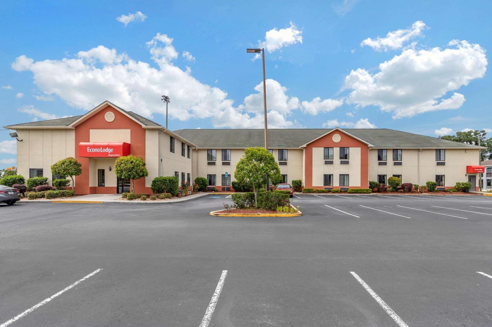 Econo Lodge Brunswick Buitenkant foto